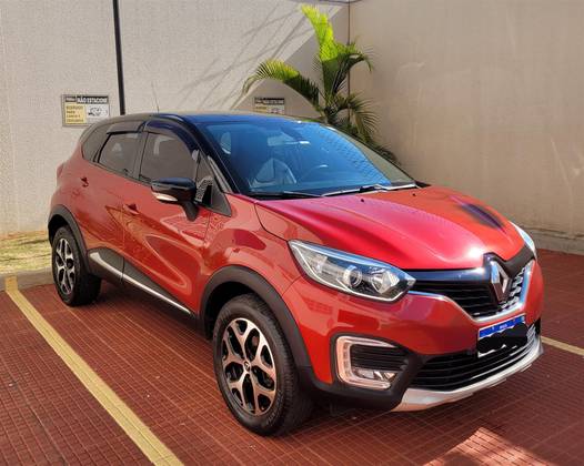 RENAULT CAPTUR 1.6 16V SCE FLEX INTENSE X-TRONIC RENAULT CAPTUR 1.6 16V SCE FLEX INTENSE X-TRONIC